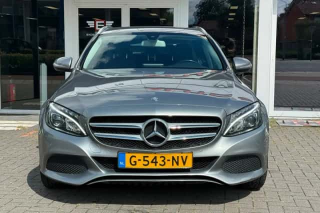 Mercedes-Benz C-Klasse (2015) thumbnail 2