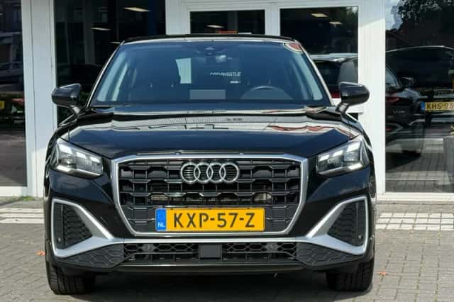 Audi Q2 (2023) thumbnail 2