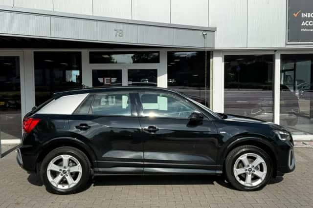 Audi Q2 (2023) thumbnail 4