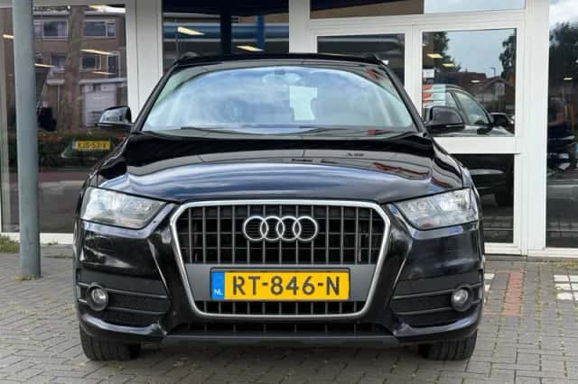 Audi Q3 (2015) thumbnail 2