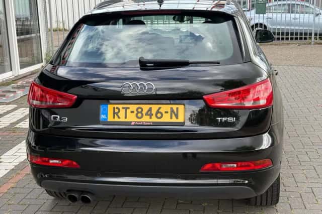 Audi Q3 (2015) thumbnail 6