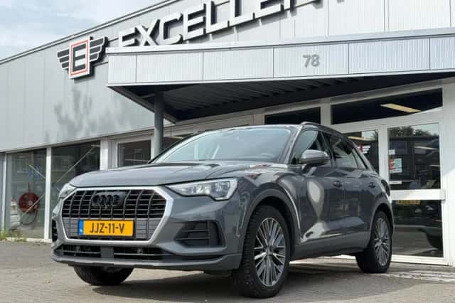 Audi Q3 (2019) thumbnail 1