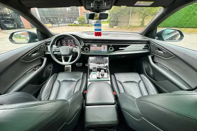 Audi Q8 (2022) thumbnail 5