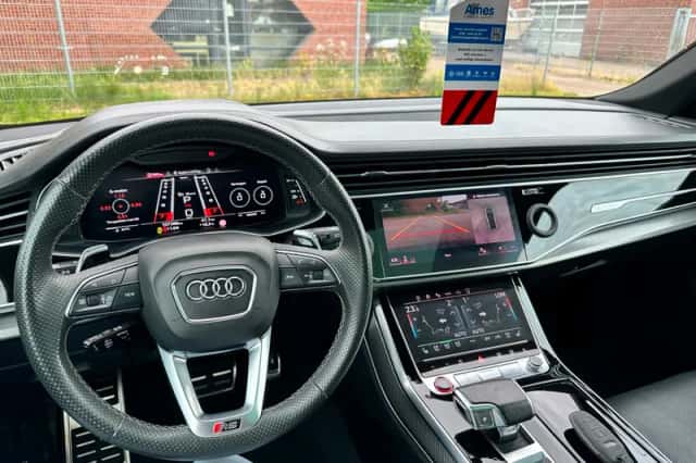 Audi Q8 (2022) thumbnail 6