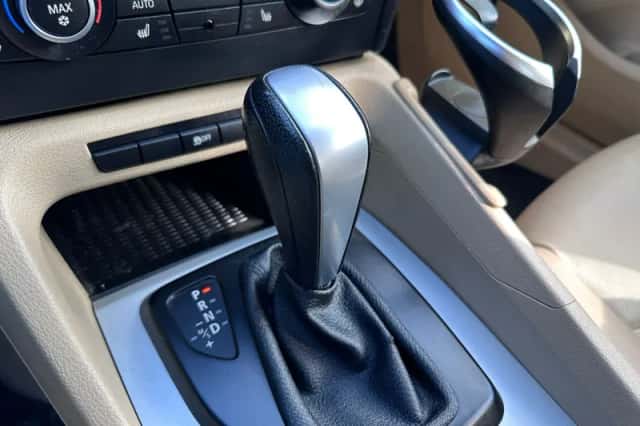 BMW X1 (2011) thumbnail 6