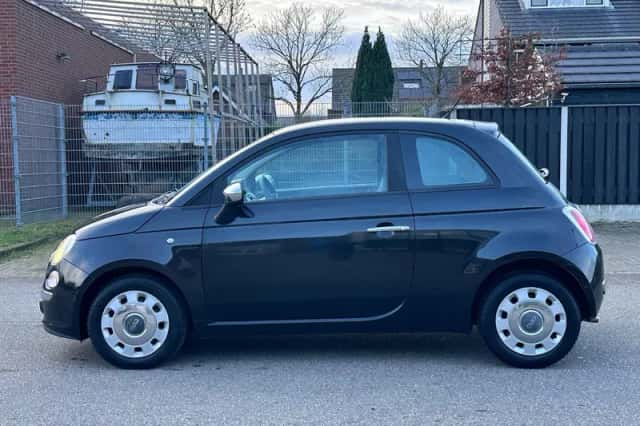 Fiat 500 (2010) thumbnail 2