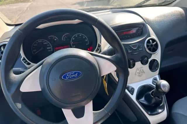 Ford Ka (2009) thumbnail 5