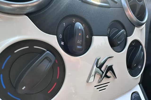 Ford Ka (2009) thumbnail 6