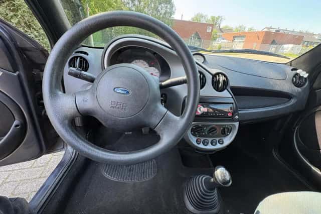 Ford Ka (2008) thumbnail 4