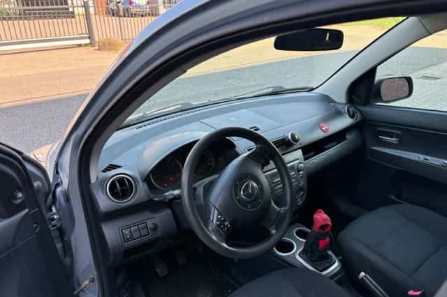 Mazda 2 (2007) thumbnail 4