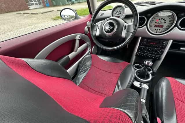 MINI Cooper (2002) thumbnail 5