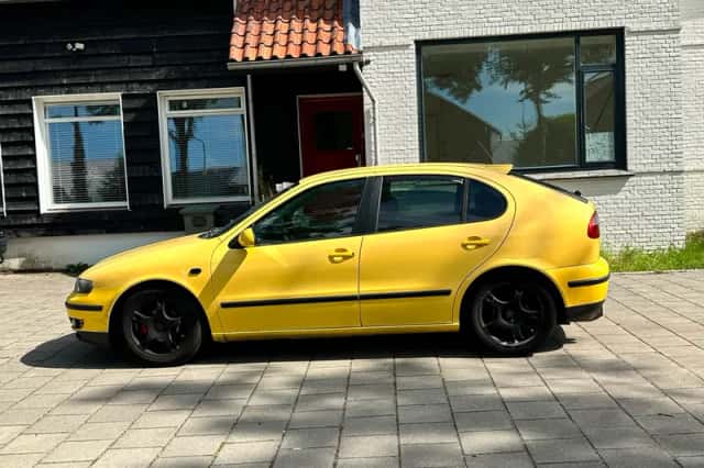 SEAT Leon (2004) thumbnail 2