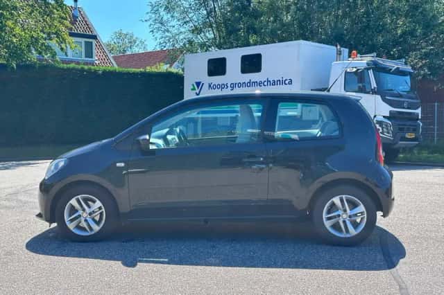 SEAT Mii (2013) thumbnail 2