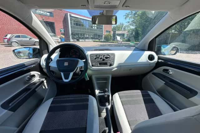 SEAT Mii (2013) thumbnail 4