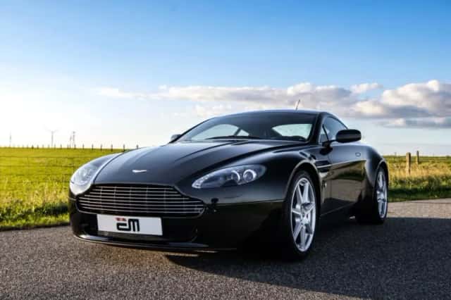 Aston Martin V8 Vantage (2006) thumbnail 1