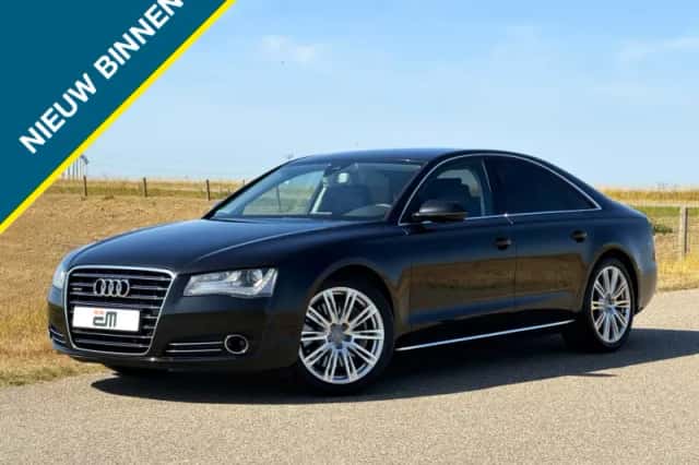 Audi A8 (2010) thumbnail 1