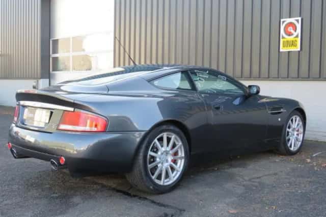 Aston Martin V12 Vanquish (2006) thumbnail 6