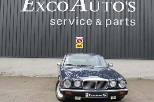 Daimler Double Six (1992) thumbnail 1