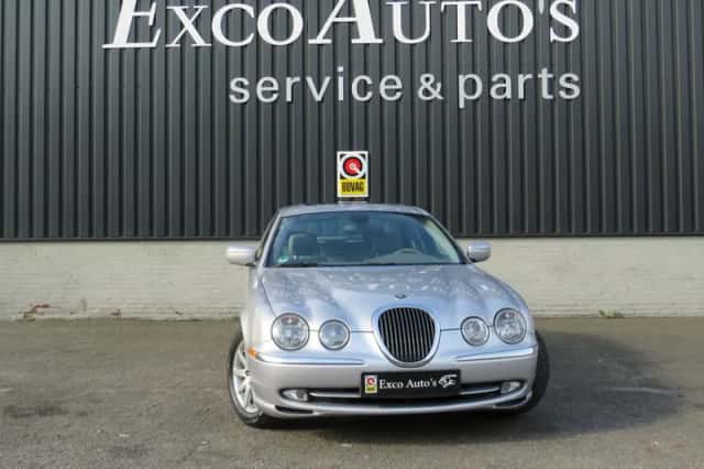 Jaguar S-Type (2001) thumbnail 1