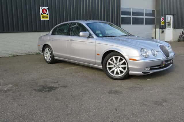 Jaguar S-Type (2001) thumbnail 5