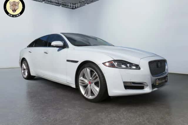 Jaguar XJR (2019) thumbnail 4