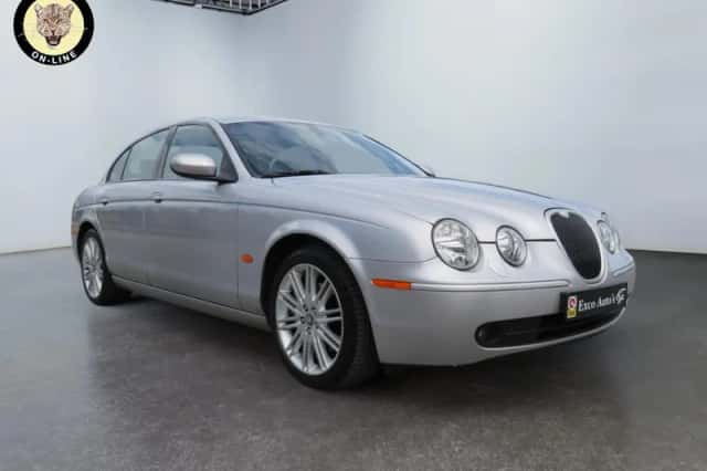 Jaguar S-Type (2005) thumbnail 4