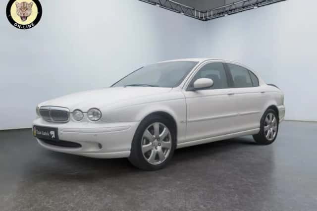 Jaguar X-Type (2006) thumbnail 1
