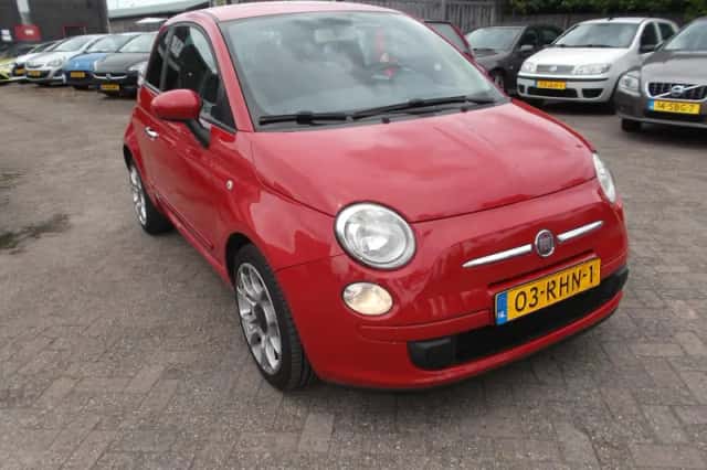 Fiat 500 (2011) thumbnail 2