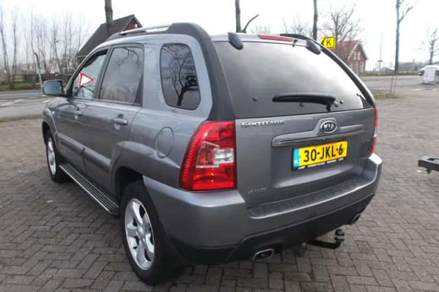 Kia Sportage (2009) thumbnail 5
