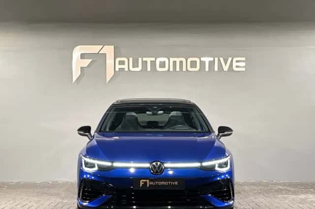 Volkswagen Golf (2024) thumbnail 3