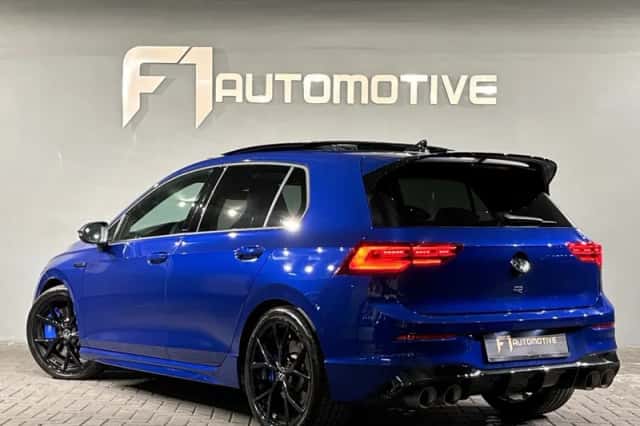 Volkswagen Golf (2024) thumbnail 5