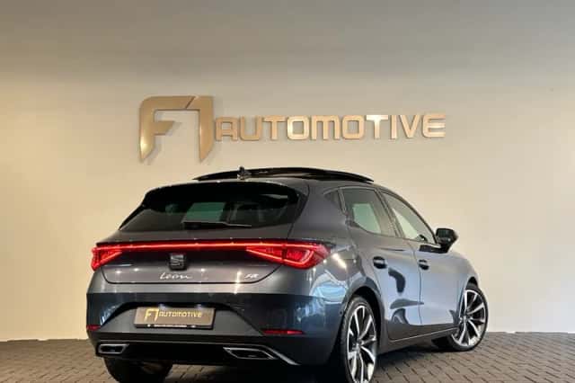 SEAT Leon (2020) thumbnail 4