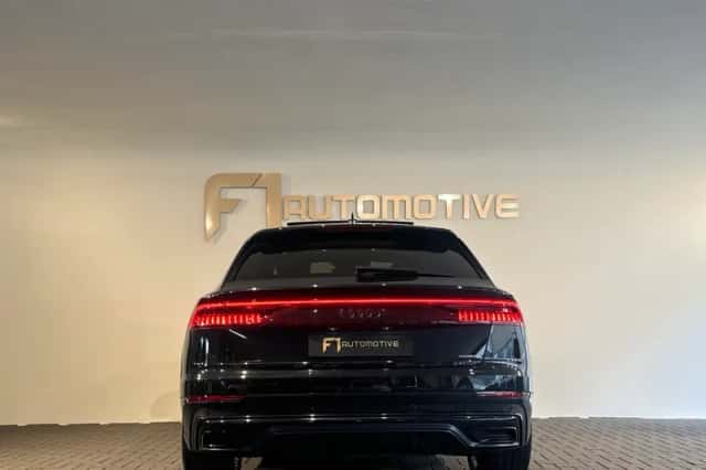 Audi Q8 (2021) thumbnail 5