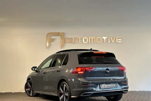 Volkswagen Golf (2020) thumbnail 4