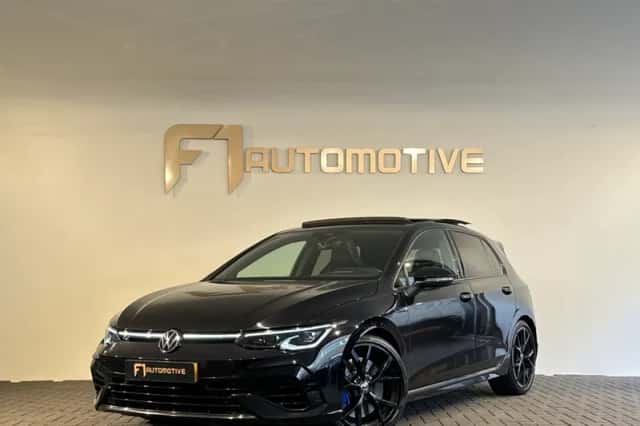 Volkswagen Golf (2021) thumbnail 1
