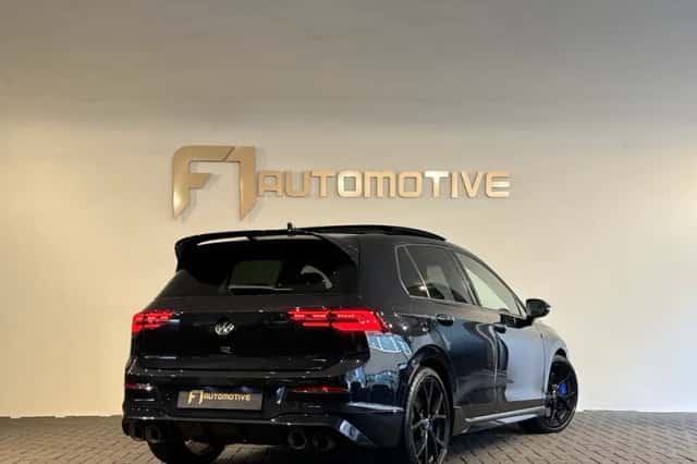 Volkswagen Golf (2021) thumbnail 4