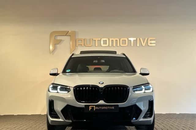 BMW X3 (2023) thumbnail 2