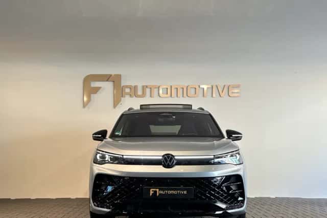 Volkswagen Tiguan (2024) thumbnail 2