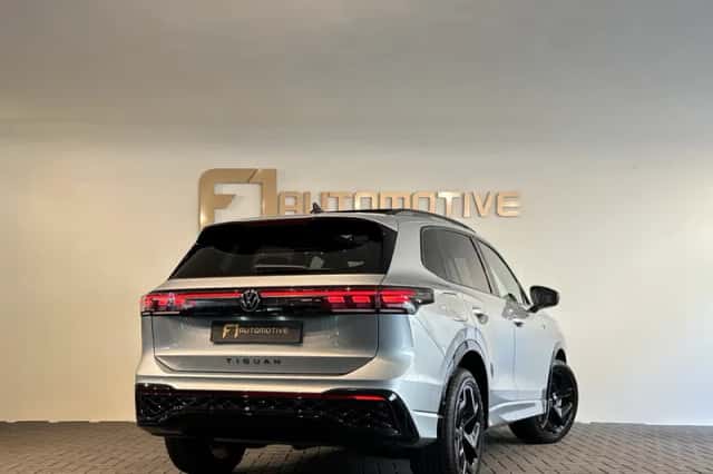 Volkswagen Tiguan (2024) thumbnail 4