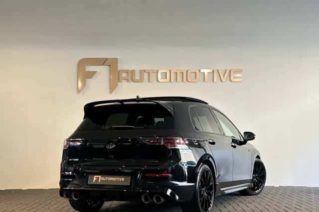 Volkswagen Golf (2024) thumbnail 5
