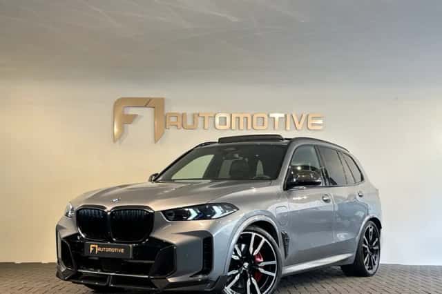 BMW X5 (2024) thumbnail 1