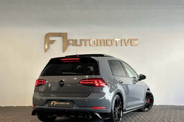 Volkswagen Golf (2019) thumbnail 4