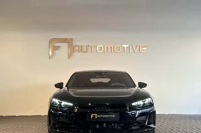 Audi e-tron GT (2021) thumbnail 2