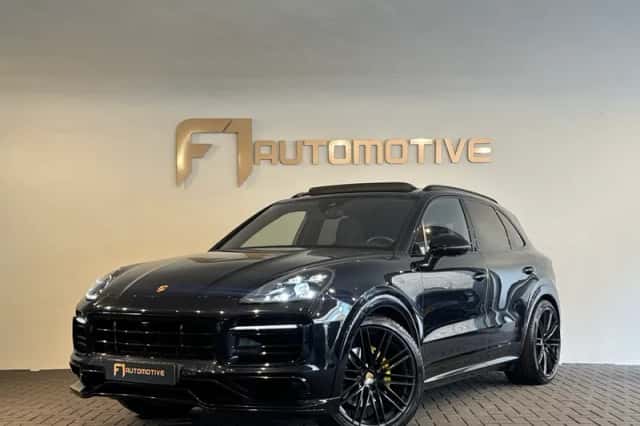 Porsche Cayenne (2022) thumbnail 1
