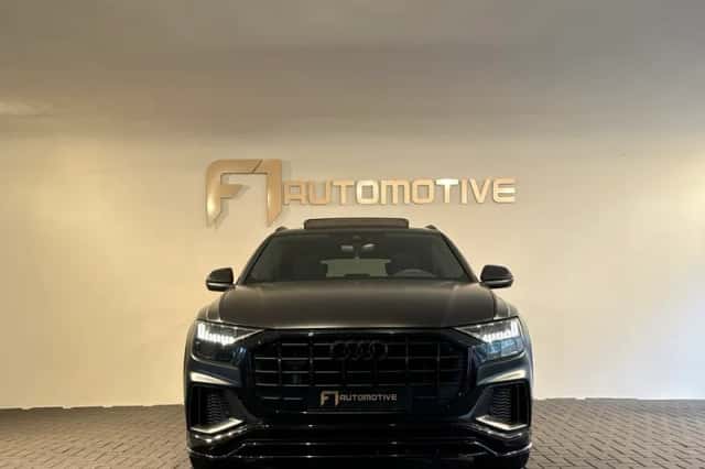 Audi Q8 (2023) thumbnail 2