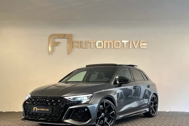 Audi RS 3 (2022) thumbnail 1