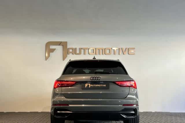 Audi Q3 (2019) thumbnail 5