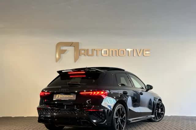 Audi RS 3 (2021) thumbnail 4