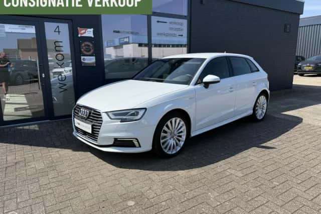 Audi A3 (2017) thumbnail 1