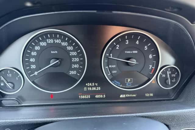 BMW 3-Serie (2016) thumbnail 3